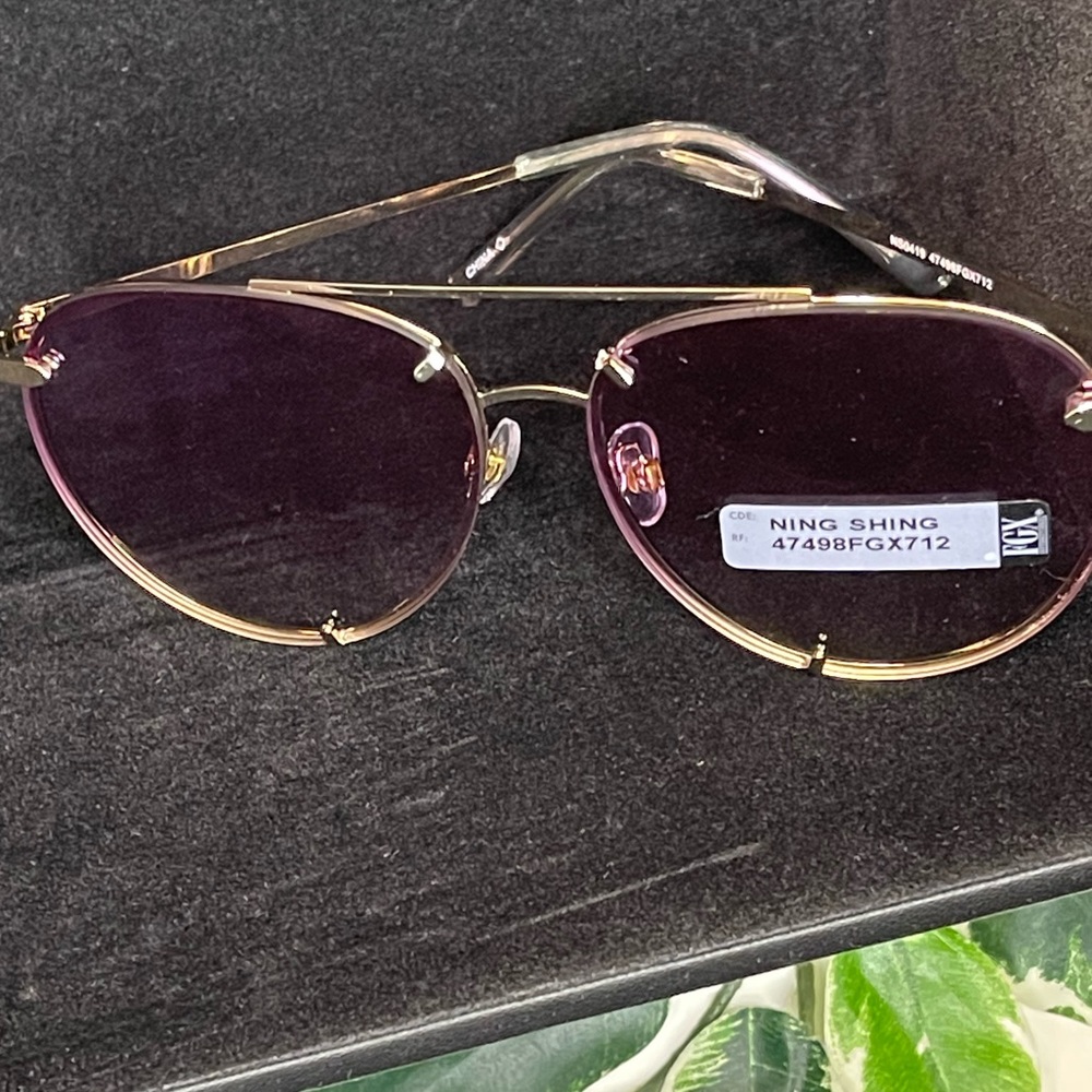 FGX International Women’s Aviator Sunglasses